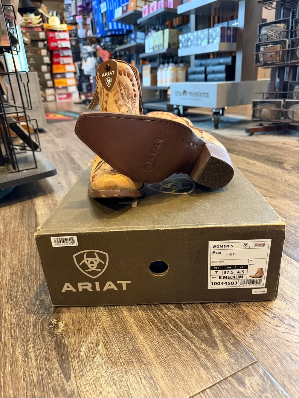 New ladies Ariat Two-Tone Tan and Dark Brown Western Ankle Booties - Picture 2 of 3